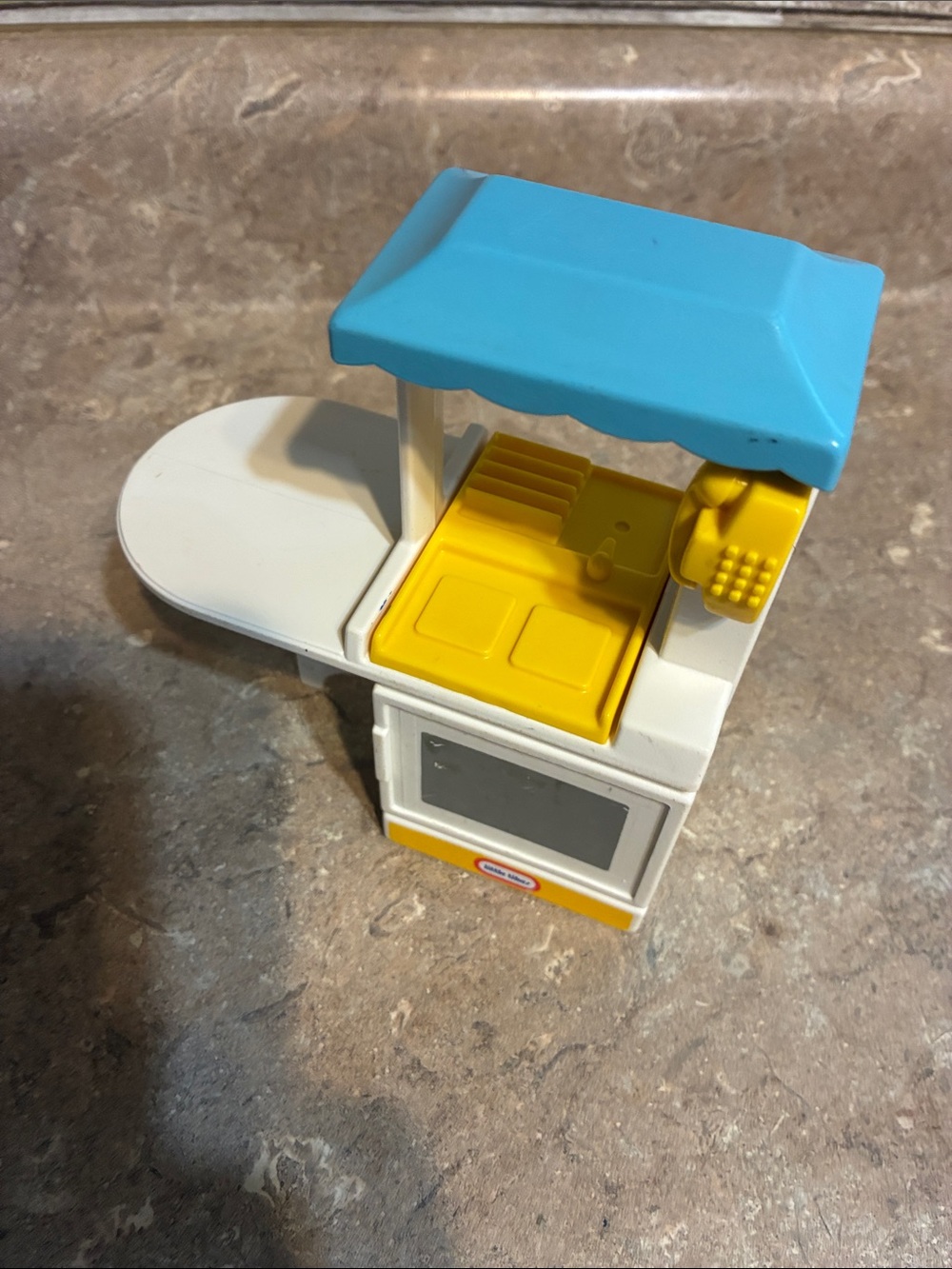 Little Tikes Yellow & Blue Play Kitchen ( vintage) - Picture 6 of 9